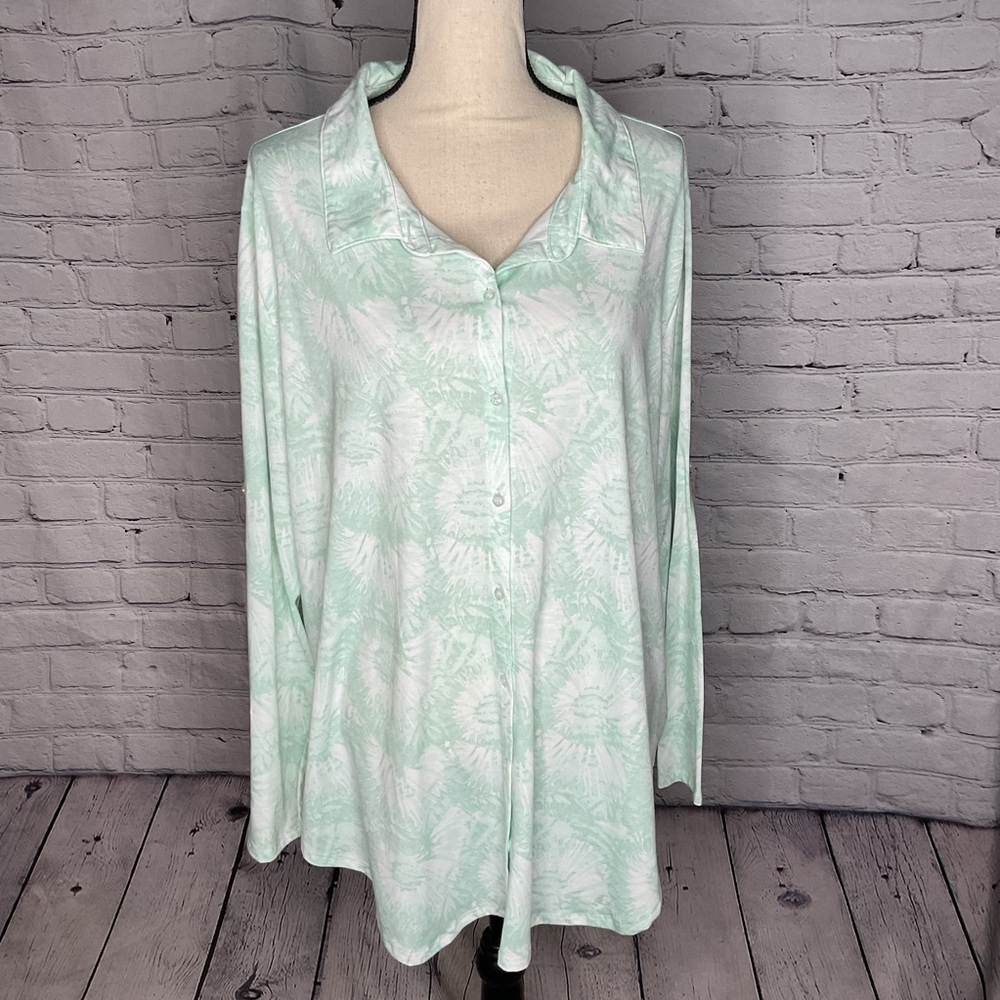 LuLaRoe Green White Print Long Sleeve Valentina Button Up Roll Tab Top 2XL
